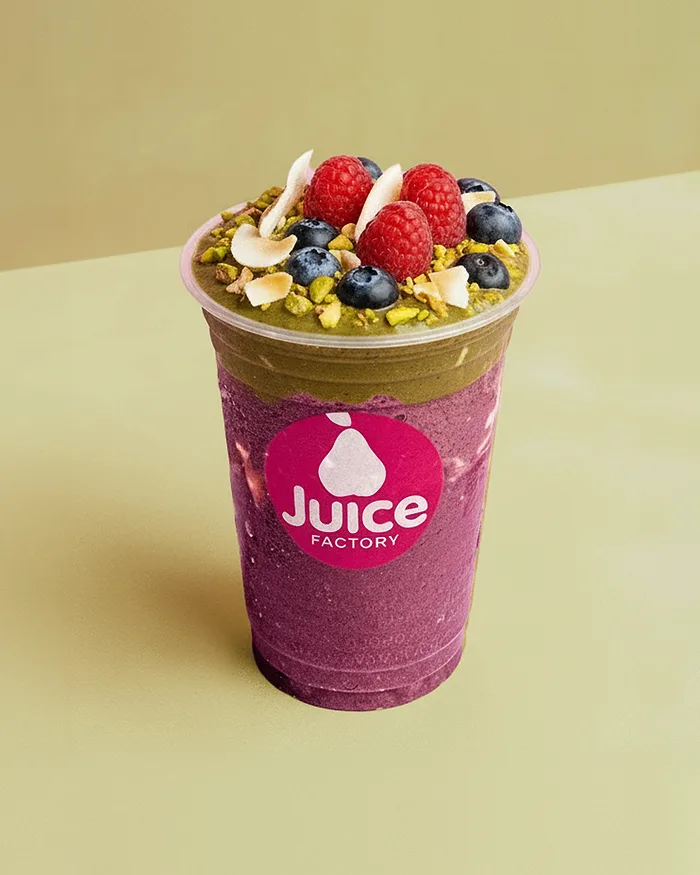 Pistachio açaí in a cup