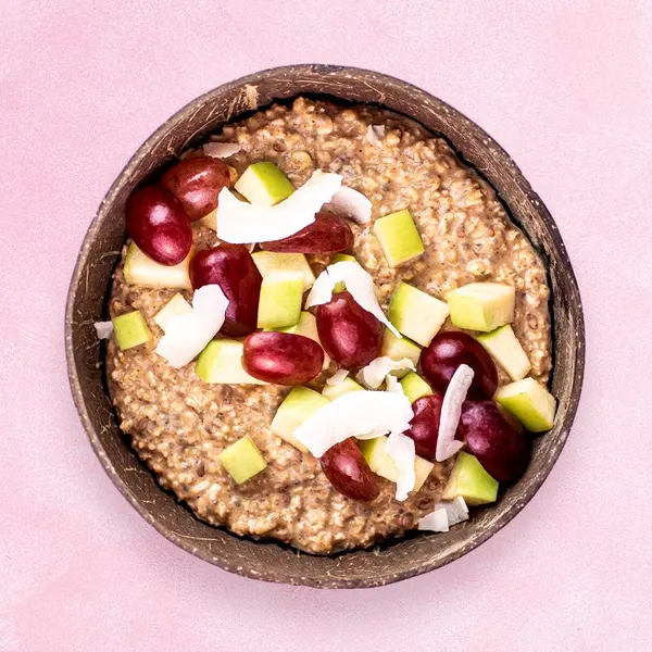 Porridge Peanutbutter with peanut butter, oats, rice milk, chia, flaxseed, agave, apple & grapes