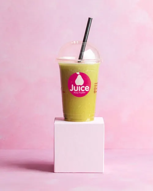 Juice Slim Jim with grapefruit, ginger, apple